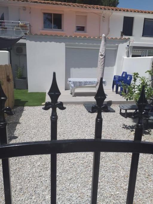 Villa La Murenne อาร์เจเลส-ซัวร์-แมร์ ภายนอก รูปภาพ